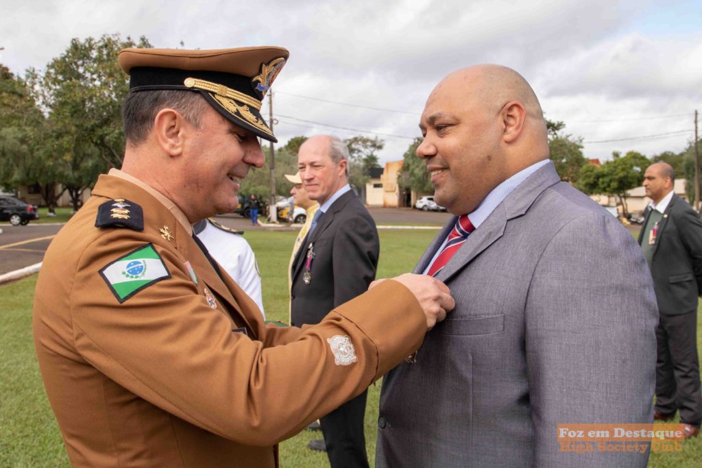 Vilson dos Santos recebe medalha *Medalha Bombeiros da Tríplice Fronteira" Cmdte Davies