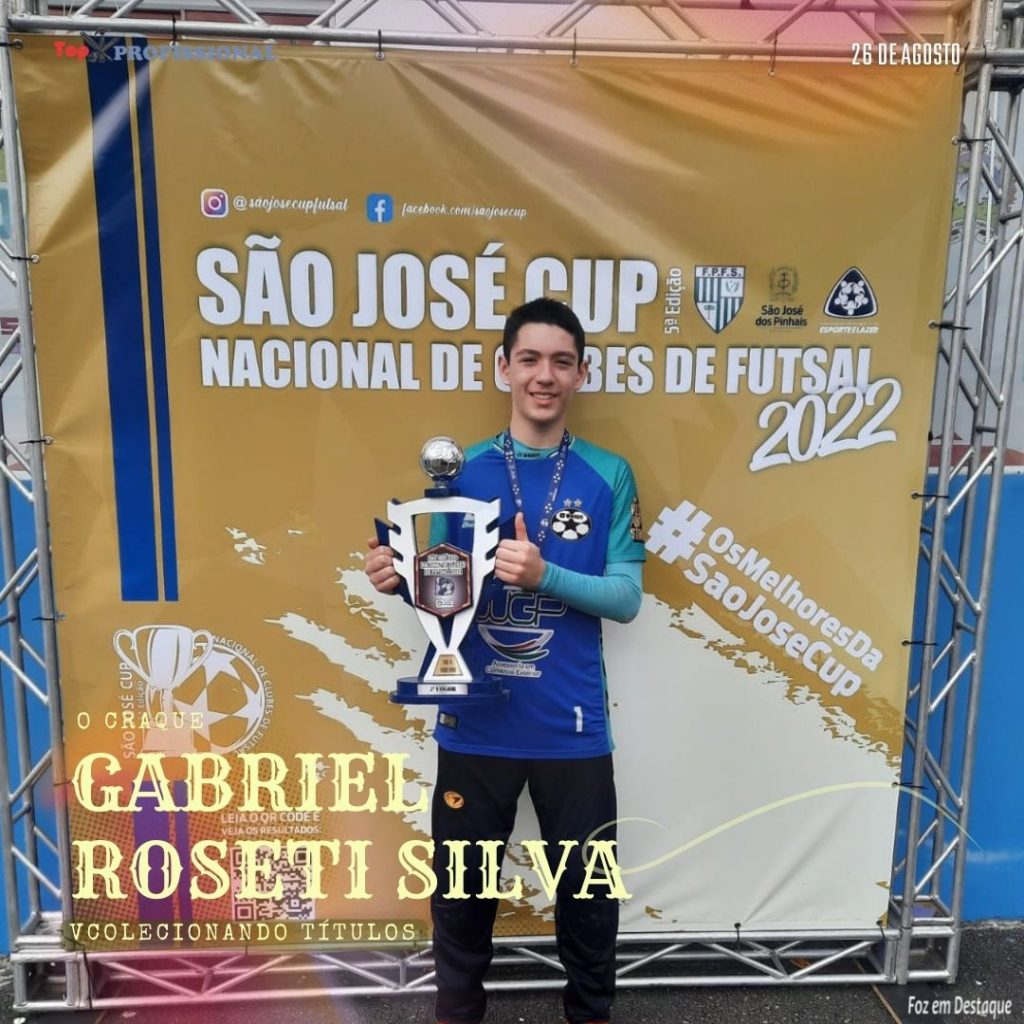 GABRIEL ROSETI É PROMESSA PARA O FUTEBOL 