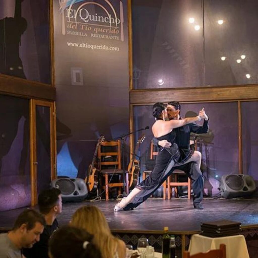 Celebre o amor com o El Quincho