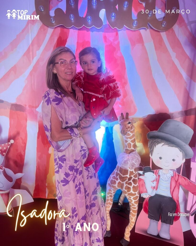 ISADORA FILHA ZAINAB E LUIS VENDRÚSCOLO - 1º ANIVERSÁRIO Cristina Haidee Arce Garcete