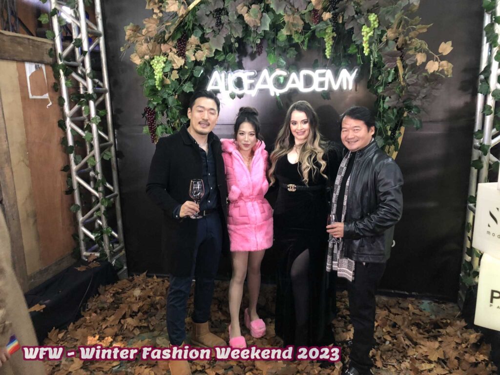 WINTER FASHION WEEKEND CDE - S.A. SHO0P - JIAN E JOHN PARK