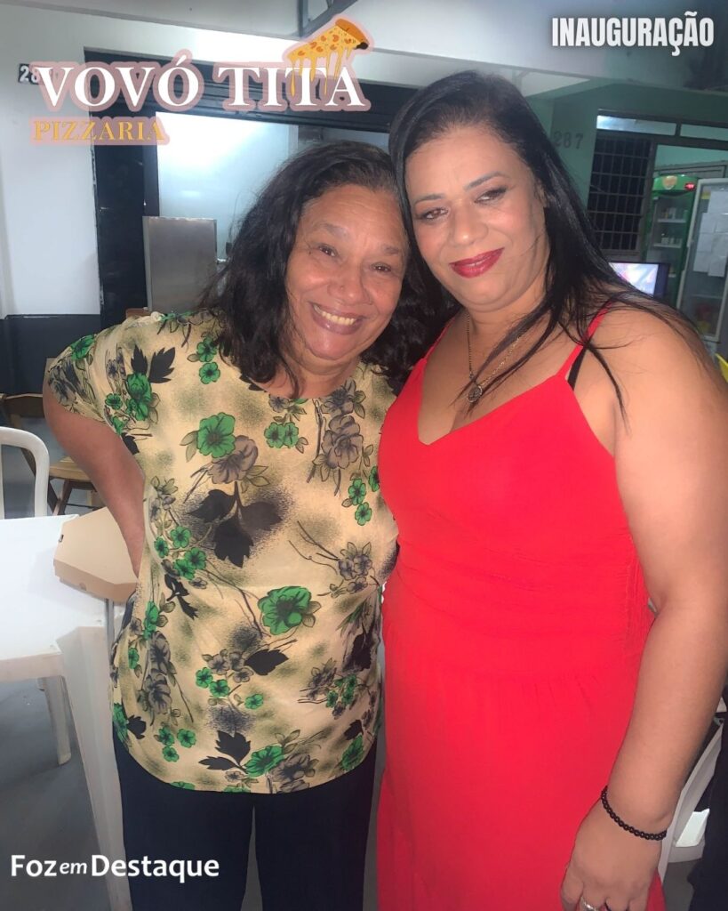 VOVÓ TITA PIZZARIA INAUGURA - iva pereira e dona tita