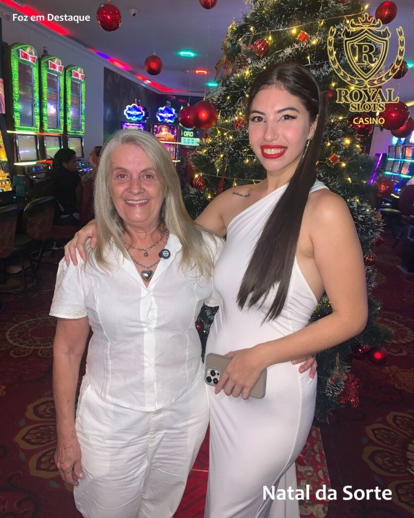 ROYAL SLOTS CASINO REVEILLON - CINDY BENITEZ E MERY KRUEGER