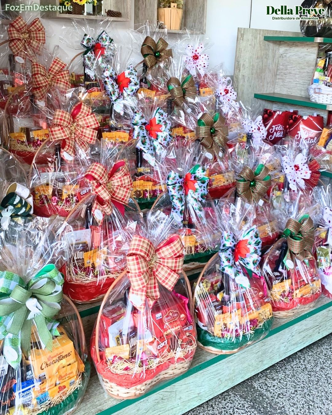 Maria Della
Cestas de Natal Della Preve
Cestas de Natal
Presentes Artesanaios
Foz do Iguaçu
Vila Portes