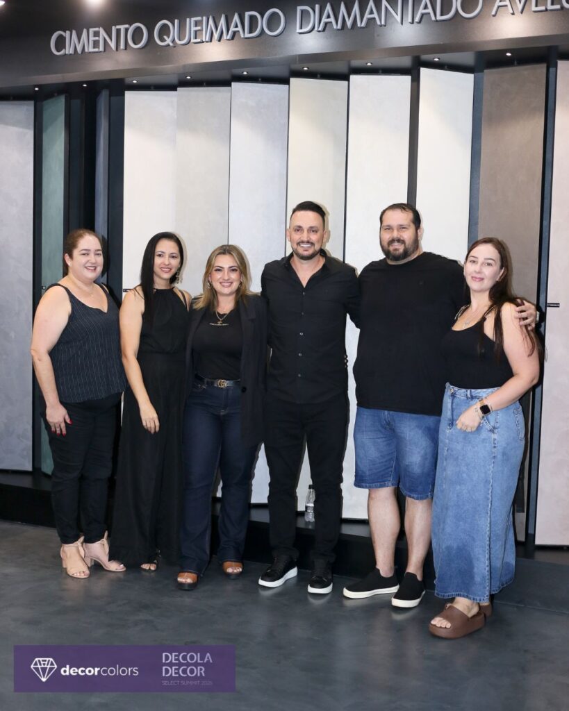 Decola Decor Select Summit 2026?
Sedenir Dorneles
Leonardo Arruda e as mentorias de João Appolinário em Foz.
Decor Colors Foz 2026 