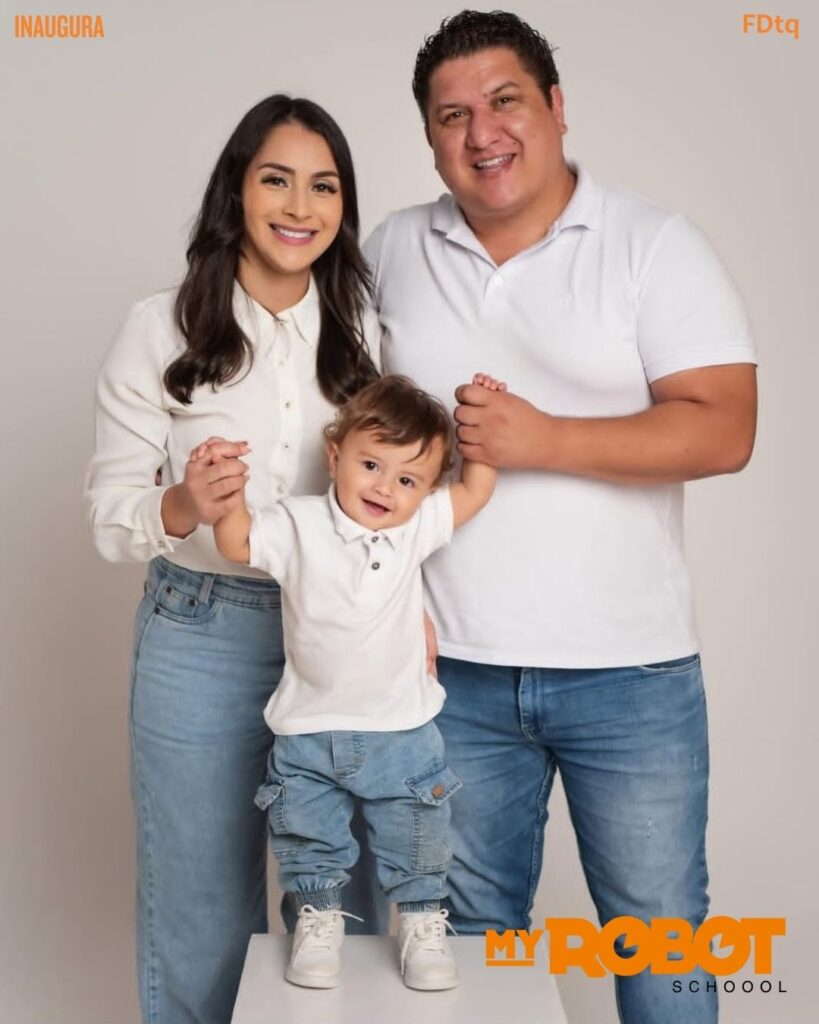 Odair Silva  Fastroni
My Robot School inaugura em Foz do Iguaçu no Shopping Catuaí Palladium de 03 a 05 de abril. Robótica e programação para crianças de 5 anos. 🤖